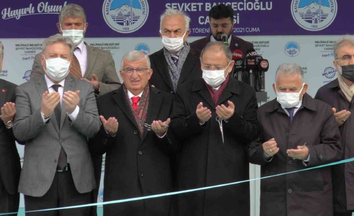 Melikgazili 4 başkan açılışta bir araya geldi