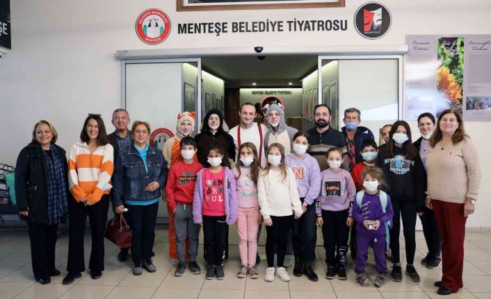 Menteşe Belediye Tiyatrosu perdeyi Yatağanlı çocuklar için açtı