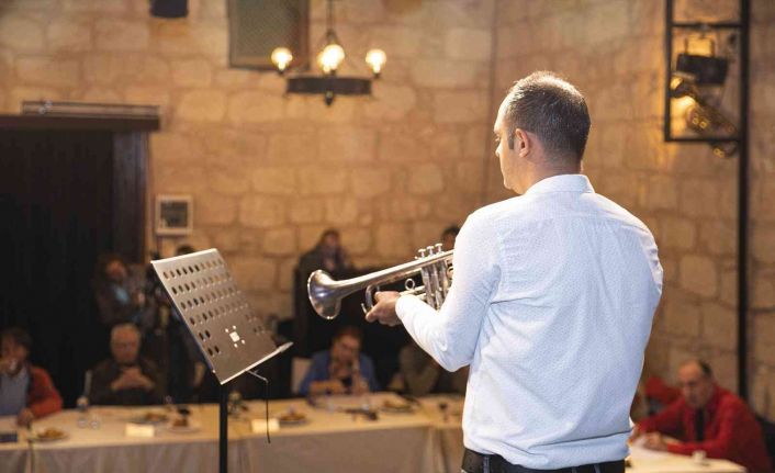 Mersin Büyükşehir Belediyesi sanatçı kadrosunu genişletiyor