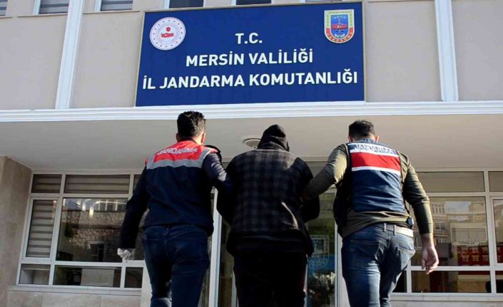 Mersin’de bir kişi bölücü terör örgütü üyesi olduğu iddiasıyla gözaltına alındı