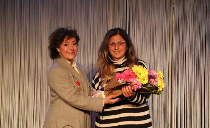 Milli mücadele kahramanı ‘Kara Fatma’nın hikayesi Kartal’da izleyici ile buluştu