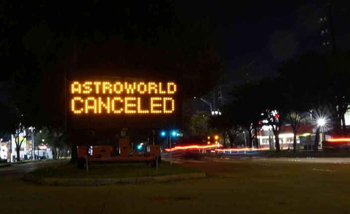 Müzik festivalindeki izdihamın ardından Travis Scott ve Drake’e 1 milyon dolarlık tazminat davası