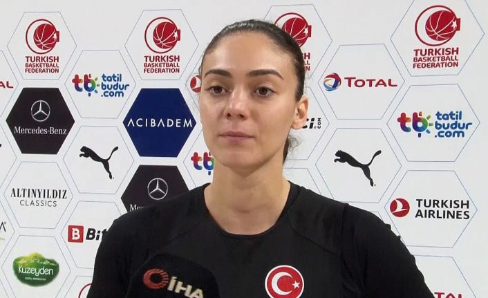 (Özel haber) Melis Gülcan: “Hedefimiz gruptan birinci çıkıp Avrupa Şampiyonası’na gitmek”