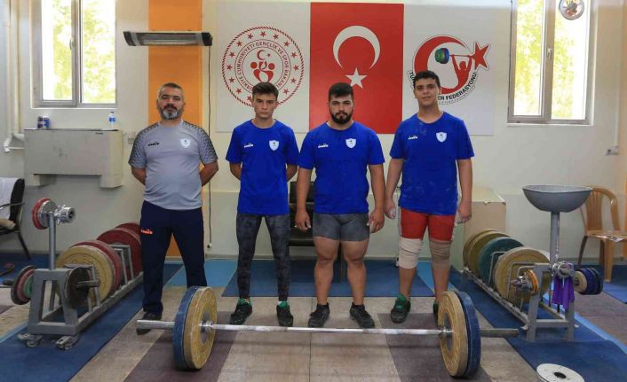 Pamukkale Belediyespor’un halter antrenörüne önemli görev