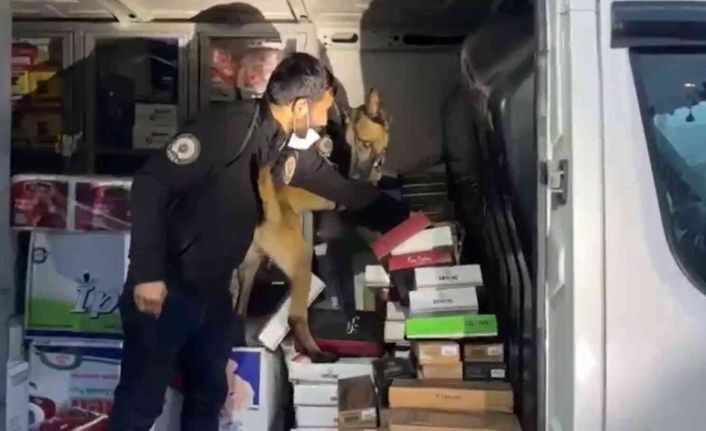 Piyasa değeri 2 milyon TL’yi aşkın gümrük kaçağı cep telefonu ele geçirildi