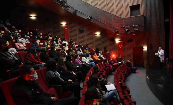 Prof. Dr. Koç “Unutmayı unutmak duygusal körlük”