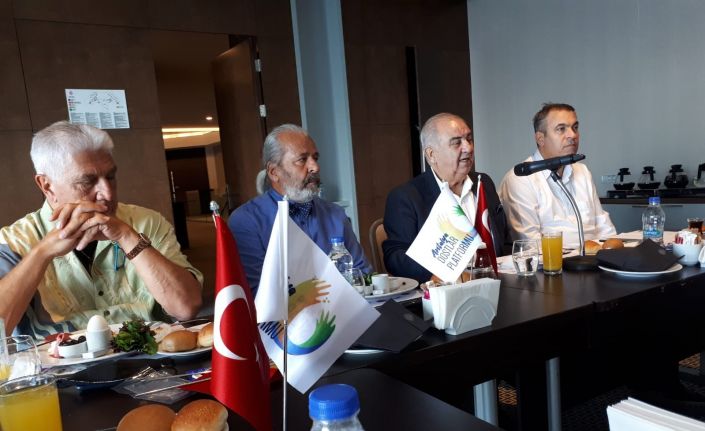 Prof. Dr. Neyişçi: “Carettaları böyle korumaya devam edersek, plajlarda insanlar denize girecek yer bulamayacak”