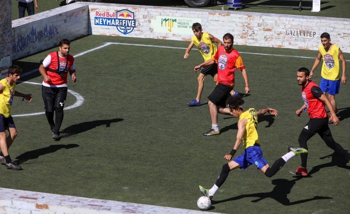 Red Bull Neymar Jr’s Five’ta en iyi sokak futbolcuları belli oluyor