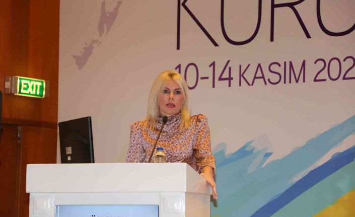 Rektör Özkan: “Plastik cerrahinin ve plastik cerrahların dünyayı değiştirebileceğini biliyorum”