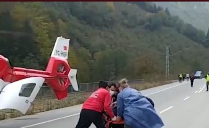 Sağlık Bakanı Fahrettin Koca yaralı işçi için havalanan ambulans helikopteri görüntülerini sosyal medya hesabından paylaştı