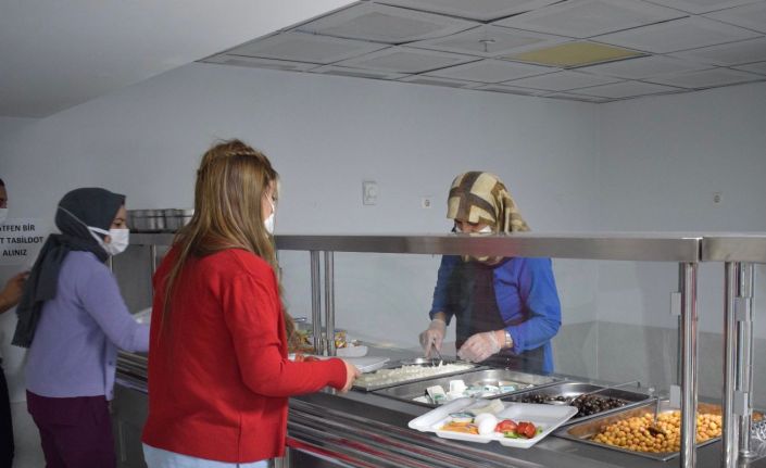 Sağlıkçılara moral ve motivasyon kahvaltısı