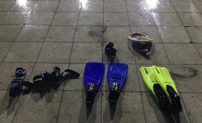 Sahil Güvenlik’in “Denize Nefes” operasyonunda 55 kilo deniz patlıcanı ele geçirildi