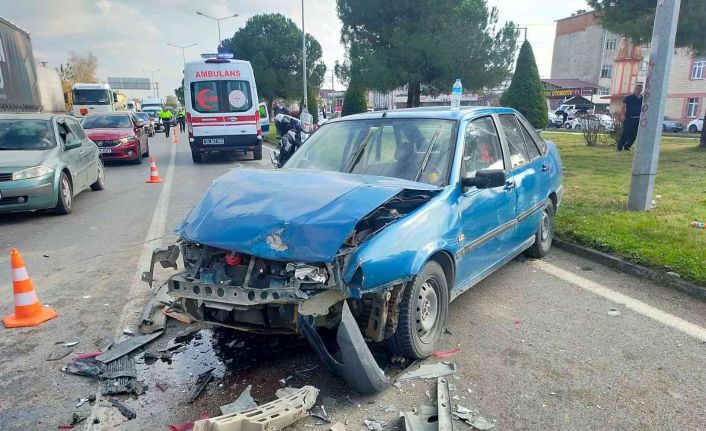 Samsun’da 3 aracın karıştığı kaza: 2 yaralı