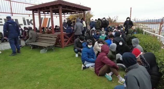 Şarköy’de tekneyle Yunanistan’a kaçmaya çalışan 193 kaçak göçmen yakalandı