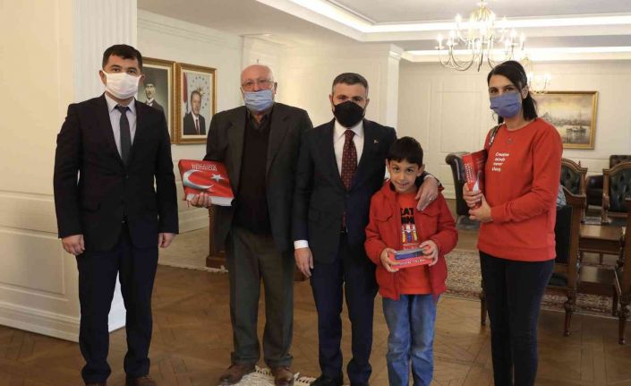 Şehidin ailesine anlamlı hediye