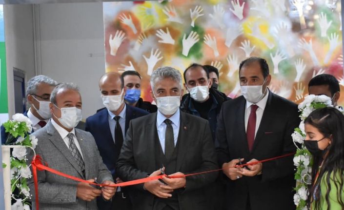 Şehit Er Süleyman Aydın Ortaokulunun TÜBİTAK 4006  Bilim Fuarı ve sergi açılışı gerçekleşti