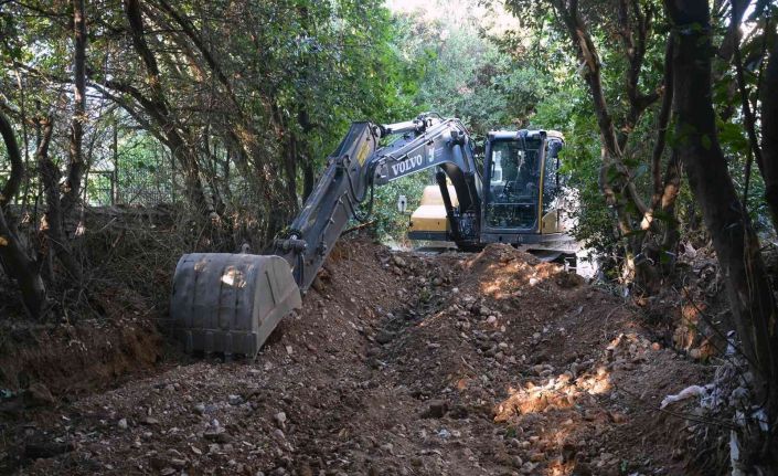 Seydikemer’de 10 kilometre dere temizliği yapıldı