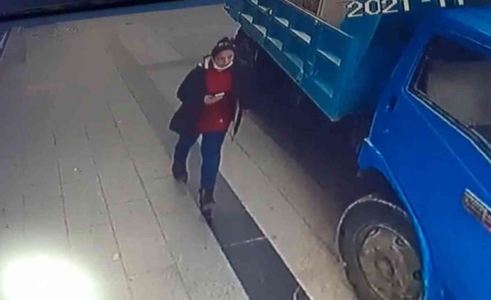 Silivri’de kaybolan 25 yaşındaki engelli genç kız her yerde aranıyor