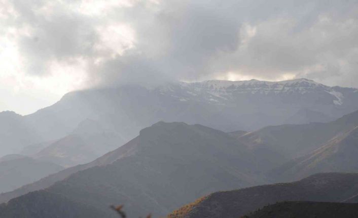 Şırnak dağları beyaza büründü
