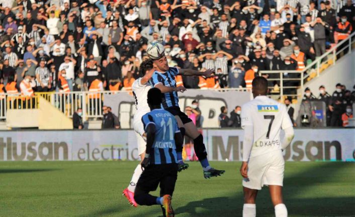 Spor Toto Süper Lig: Altay: 0 - Adana Demirspor: 1 (İlk Yarı)
