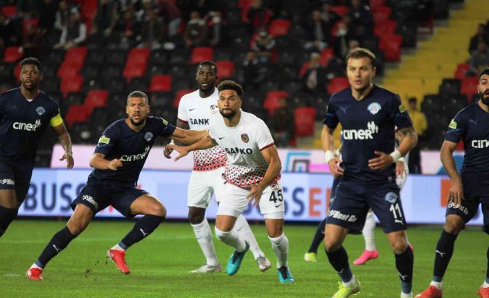 Spor Toto Süper Lig: Gaziantep FK: 1 - Kasımpaşa: 0 (İlk Yarı)