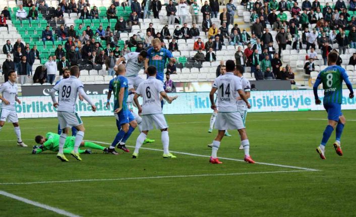 Spor Toto Süper Lig: Konyaspor: 1 - Çaykur Rizespor: 0 (İlk yarı)