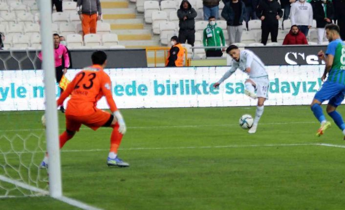 Spor Toto Süper Lig: Konyaspor: 3 - Çaykur Rizespor: 0 (Maç sonucu)