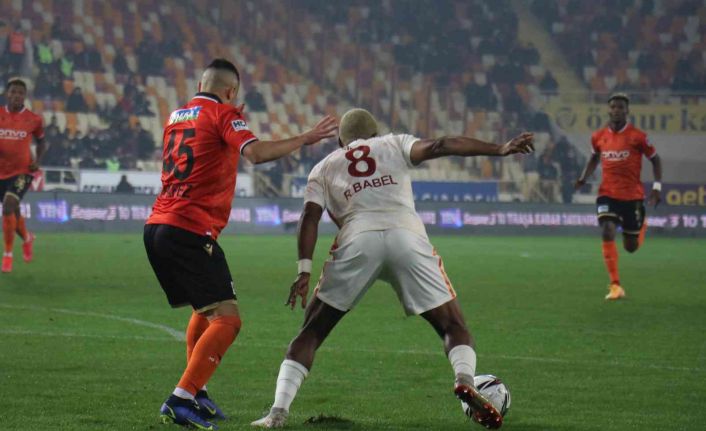 Spor Toto Süper Lig: Yeni Malatyaspor: 0 - Galatasaray: 0 (Maç sonucu)