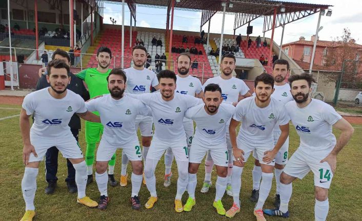 Şuhut Hisarspor, Çağlayan Belediye Spor’u 4-1’lik skorla geçti