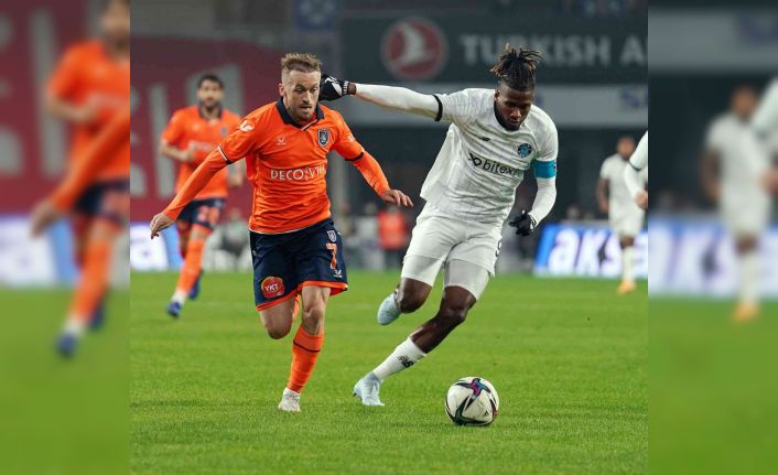 Süper Lig: Başakşehir: 0 - Adana Demirspor: 0 (Maç devam ediyor)