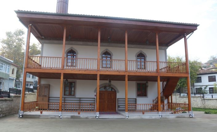Tarihi Kemaldede Camisi’nin açılışında sona gelindi