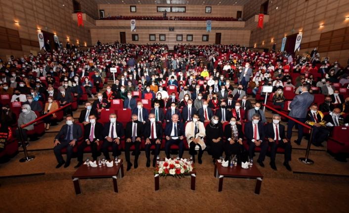 TBMM Başkanı Şentop: “Darbelerinin ne manaya geldiğini, en iyi bilen yerlerden birisi de Diyarbakır’dır”