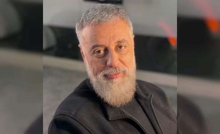 TED İzmir Kolejinin 10 Kasım Atatürk’ü anma programında özel konuğu Hamdi Alkan