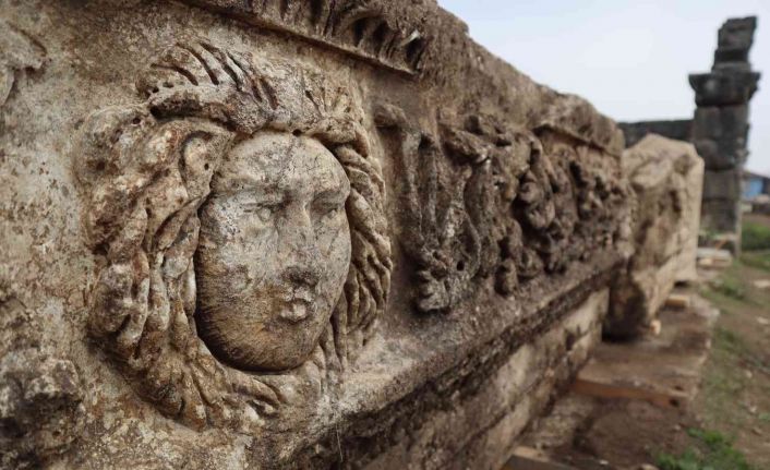 Toprağın altından çıkan tarihin heybetli görüntüsü ortaya çıkıyor