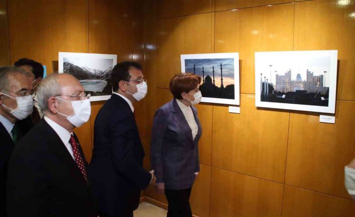 Türk Dünyası Ülkeleri 30. Bağımsızlık Yılı Sanat Kutlamaları Cemal Reşit Rey Konser Salonu’nda yapıldı