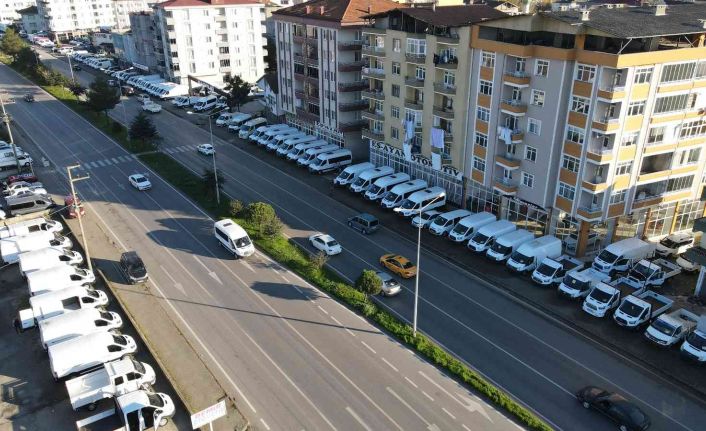 Türkiye’nin minibüs piyasasına yön veren ilçede sıfır ve ikinci ele yoğun talep