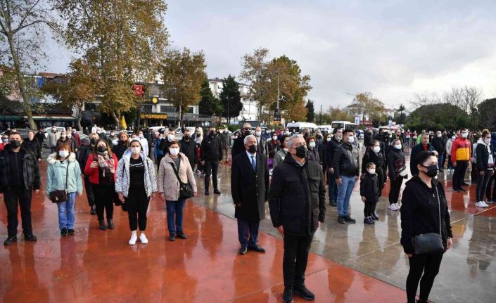 Tuzla’da 10 Kasım Atatürk’ü anma günü dolayısıyla çelenk sunma töreni düzenlendi
