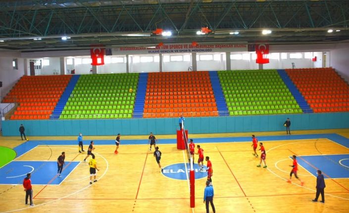 TVF 2. Lig: Elazığ Aksaray Gençlik: 3 - Erzincan Yurdum Gençlik: 0