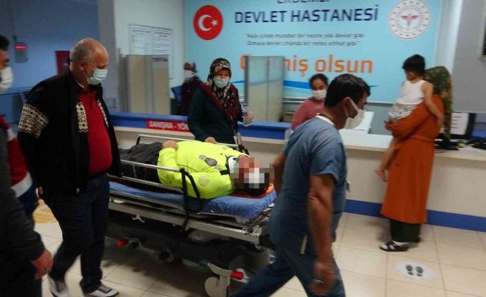 Uygulama noktasından kaçan otomobil polis memuruna çarptı