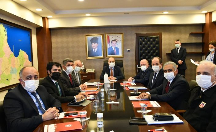 Vali Dağlı’dan aşı çağrısı