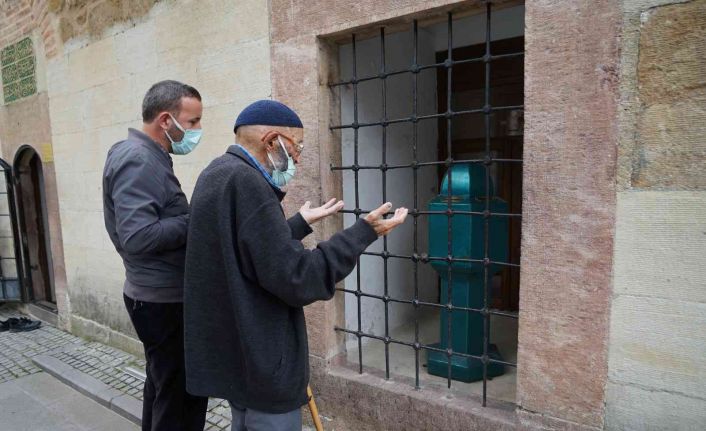 Vücudundaki şarapnel parçasıyla 15 yıl cephede savaşan onbaşının ailesine İstiklal Madalyası