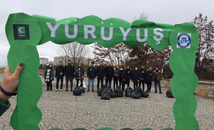 Yeşilay’dan çöp toplama etkinliği