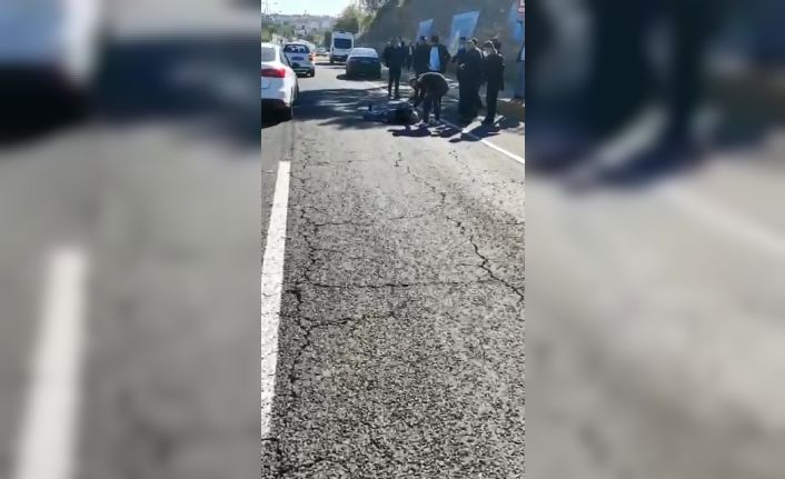 Yolun karşısına geçmeye çalışan 90 yaşındaki vatandaş, otomobil çarpması sonucu öldü