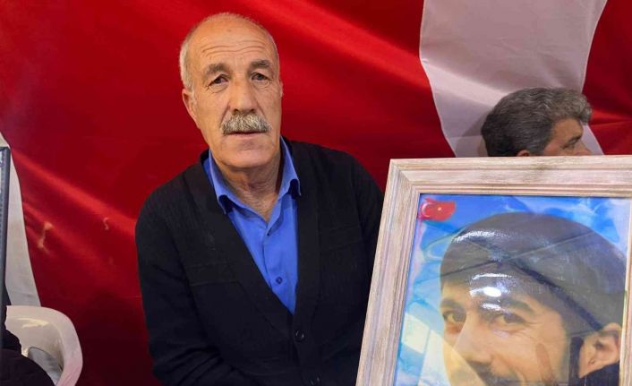 Yüreği yanık baba Erdinç: “Devlet okuttu avukat yaptı, HDP kalemi kırdı silah verdi”