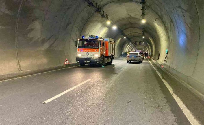 Zonguldak-İstanbul karayolunda 3 araç birbirine girdi: 1 yaralı