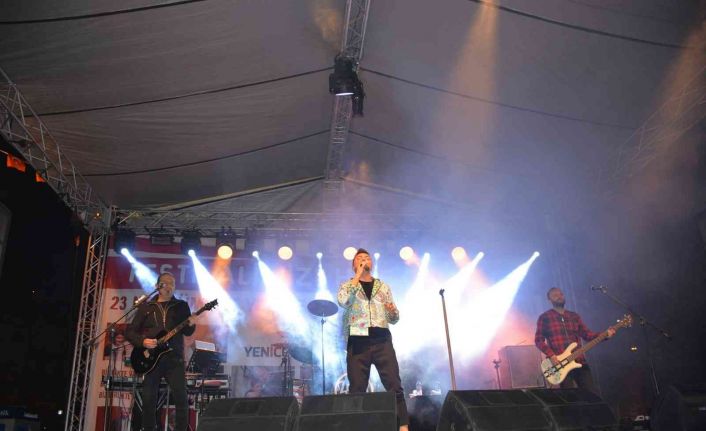 Zümrüt Yenice Kültür ve Sanat Festivali Zakkum konseri ile sona erdi
