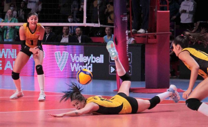 2021 Dünya FIVB Kadınlar Dünya Kulüpler Şampiyonası: Vakıfbank: 3 - Altay Clup: 0