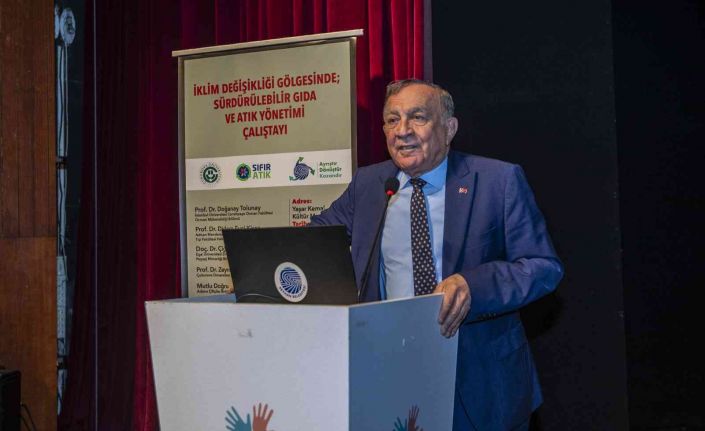 Akay: "Tüketen toplumlar üreten toplumların atık deposu haline geldi"