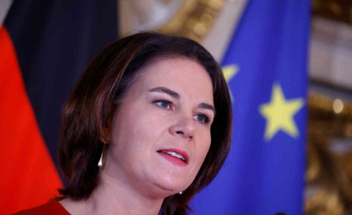 Almanya Dışişleri Bakanı Baerbock: "Rusya, Ukrayna devletinin yeniden ihlalinde yüksek siyasi ve ekonomik bedel ödeyecek"