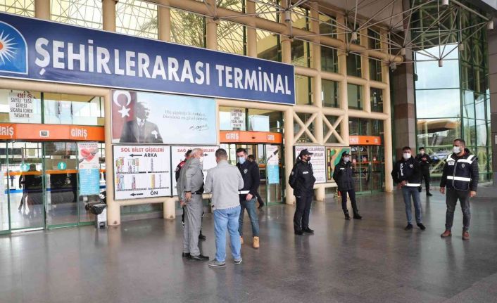 Antalya’da 4 bin 190 personelin katıldığı huzur uygulamasında, araması bulunan 9 şahıs yakalandı